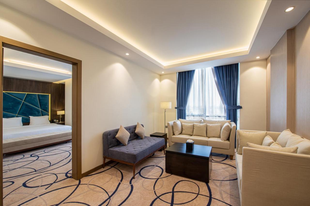 Warwick Riyadh Al Wezarat Dış mekan fotoğraf