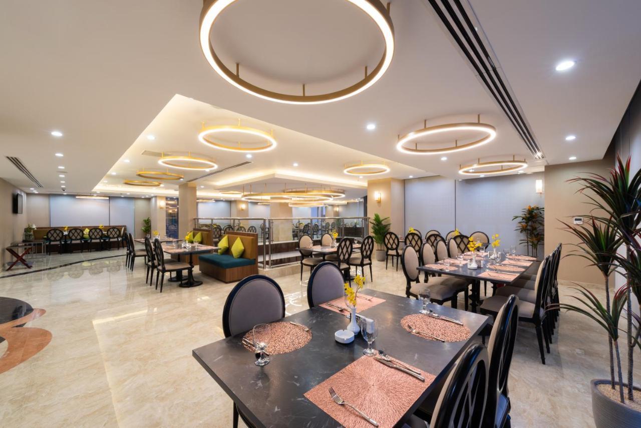 Warwick Riyadh Al Wezarat Dış mekan fotoğraf