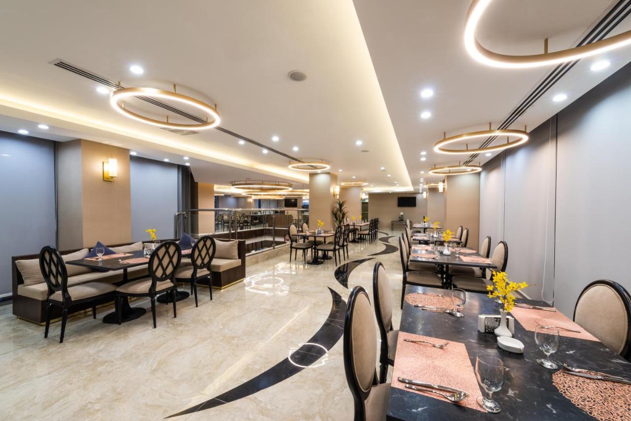 Warwick Riyadh Al Wezarat Dış mekan fotoğraf